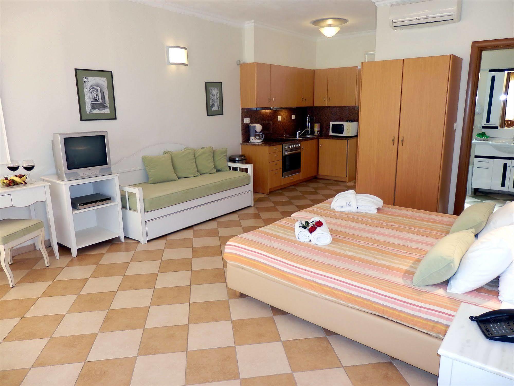 Sea View Resorts & Spa Карфас Экстерьер фото